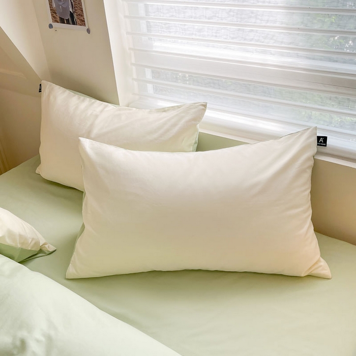 91家纺网 家纺一手货源 找家纺 涵宸家纺 2026新款全棉纯色四件套-米兰-场景一 米兰-奶白+月光绿