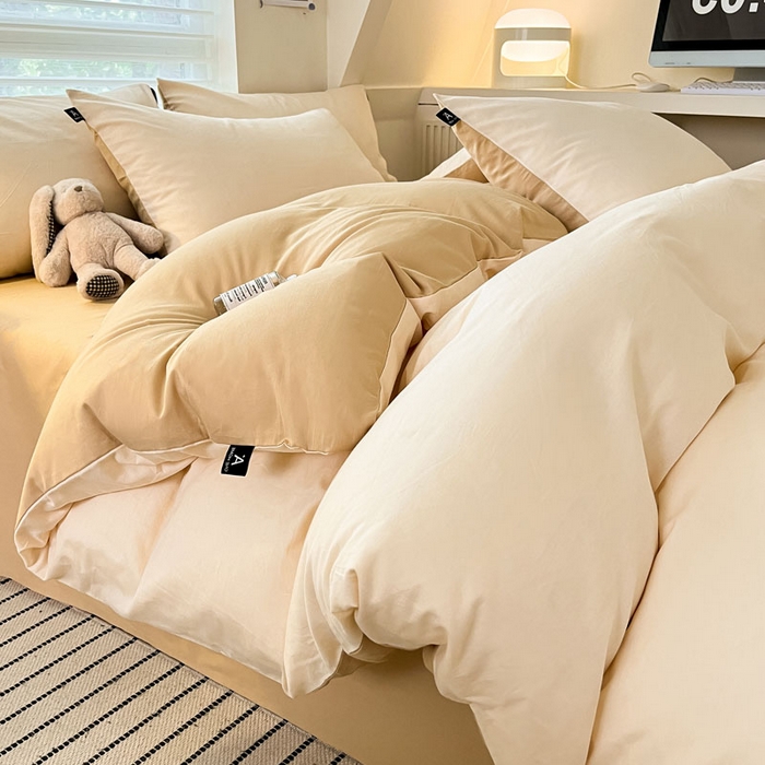 91家纺网 家纺一手货源 找家纺 涵宸家纺 2026新款全棉纯色四件套-米兰-场景一 米兰-香槟金+驼色