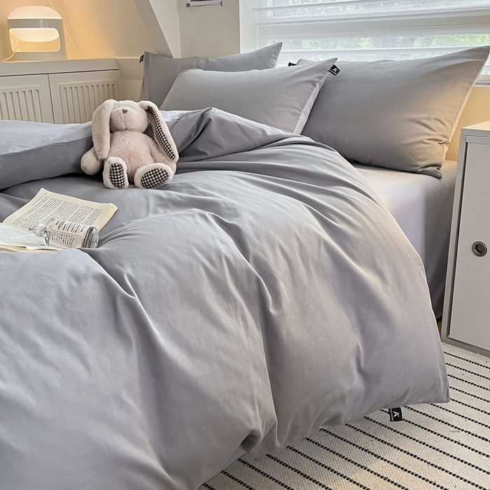 91家纺网 家纺一手货源 找家纺 涵宸家纺 2026新款全棉纯色四件套-米兰-场景一 米兰-银灰+梧桐灰