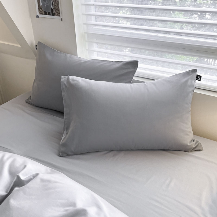 91家纺网 家纺一手货源 找家纺 涵宸家纺 2026新款全棉纯色四件套-米兰-场景一 米兰-银灰+梧桐灰