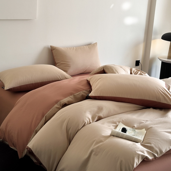 91家纺网 家纺一手货源 找家纺 涵宸家纺 2026新款全棉纯色四件套-米兰-场景二 米兰（杏色+豆其）