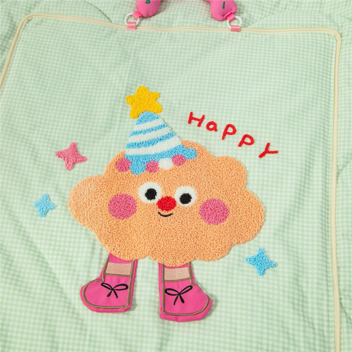 91家纺网 家纺一手货源 找家纺 雷娜家居 2026新款水洗木棉手提款云朵曲奇抱枕被 云朵绿