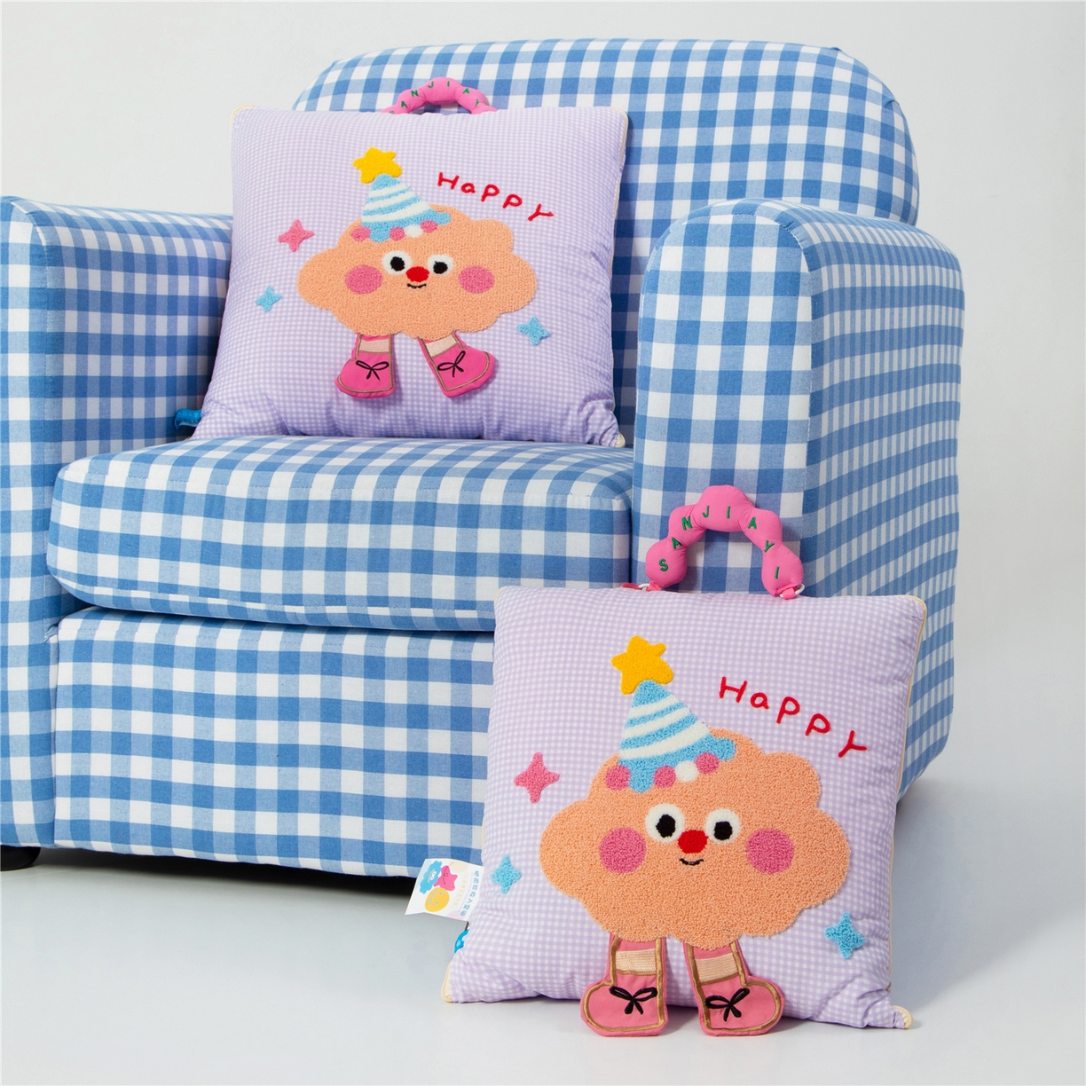 91家纺网 家纺一手货源 找家纺 雷娜家居 2026新款水洗木棉手提款云朵曲奇抱枕被 云朵紫