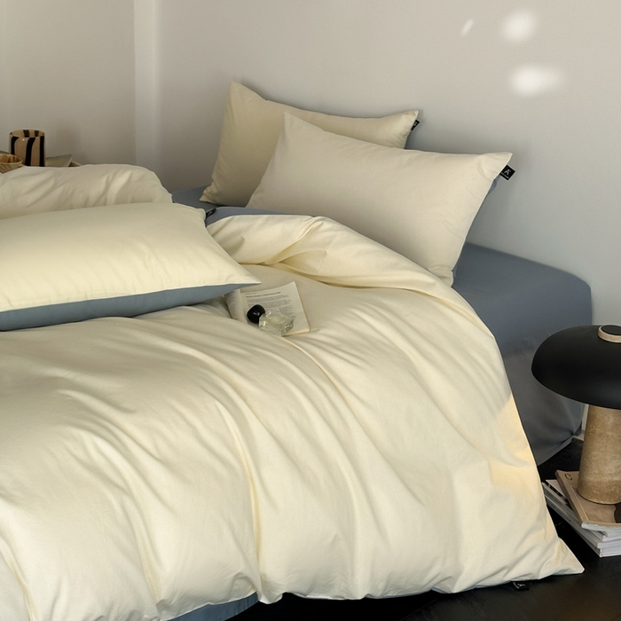 91家纺网 家纺一手货源 找家纺 涵宸家纺 2026新款全棉纯色四件套-米兰-场景二 米兰（奶白+湖兰）