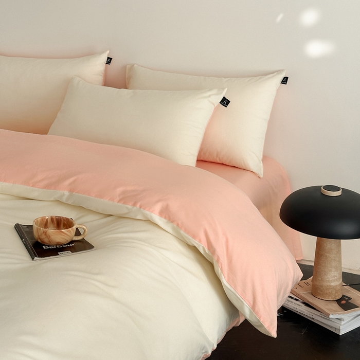 91家纺网 家纺一手货源 找家纺 涵宸家纺 2026新款全棉纯色四件套-米兰-场景二 米兰（奶白+烟粉）