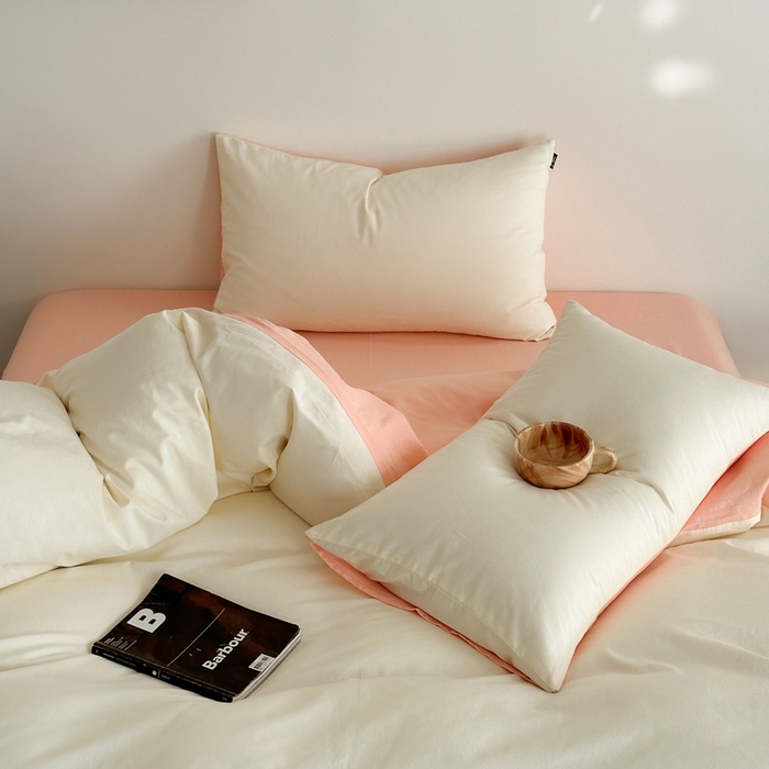 91家纺网 家纺一手货源 找家纺 涵宸家纺 2026新款全棉纯色四件套-米兰-场景二 米兰（奶白+烟粉）