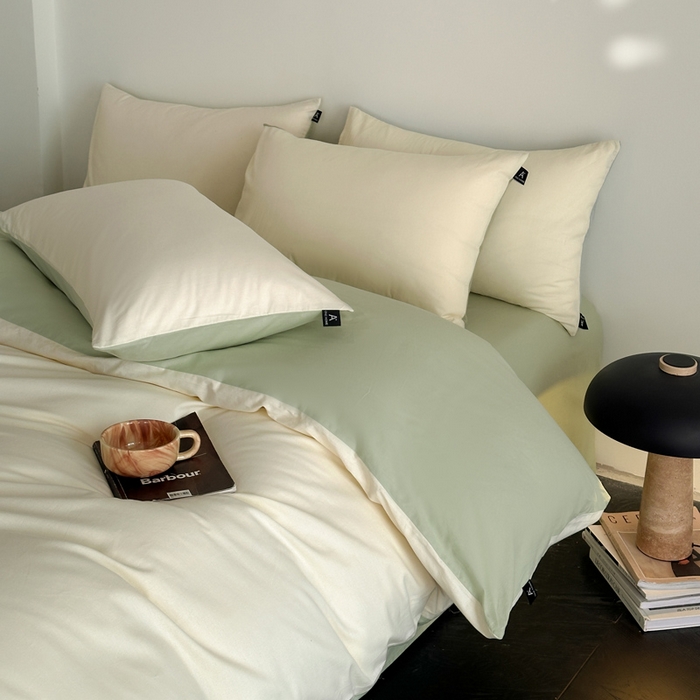 91家纺网 家纺一手货源 找家纺 涵宸家纺 2026新款全棉纯色四件套-米兰-场景二 米兰（奶白+月光绿）