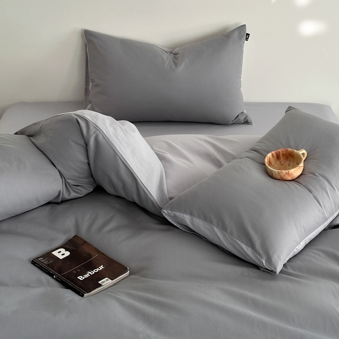 91家纺网 家纺一手货源 找家纺 涵宸家纺 2026新款全棉纯色四件套-米兰-场景二 米兰（银灰+梧桐灰）