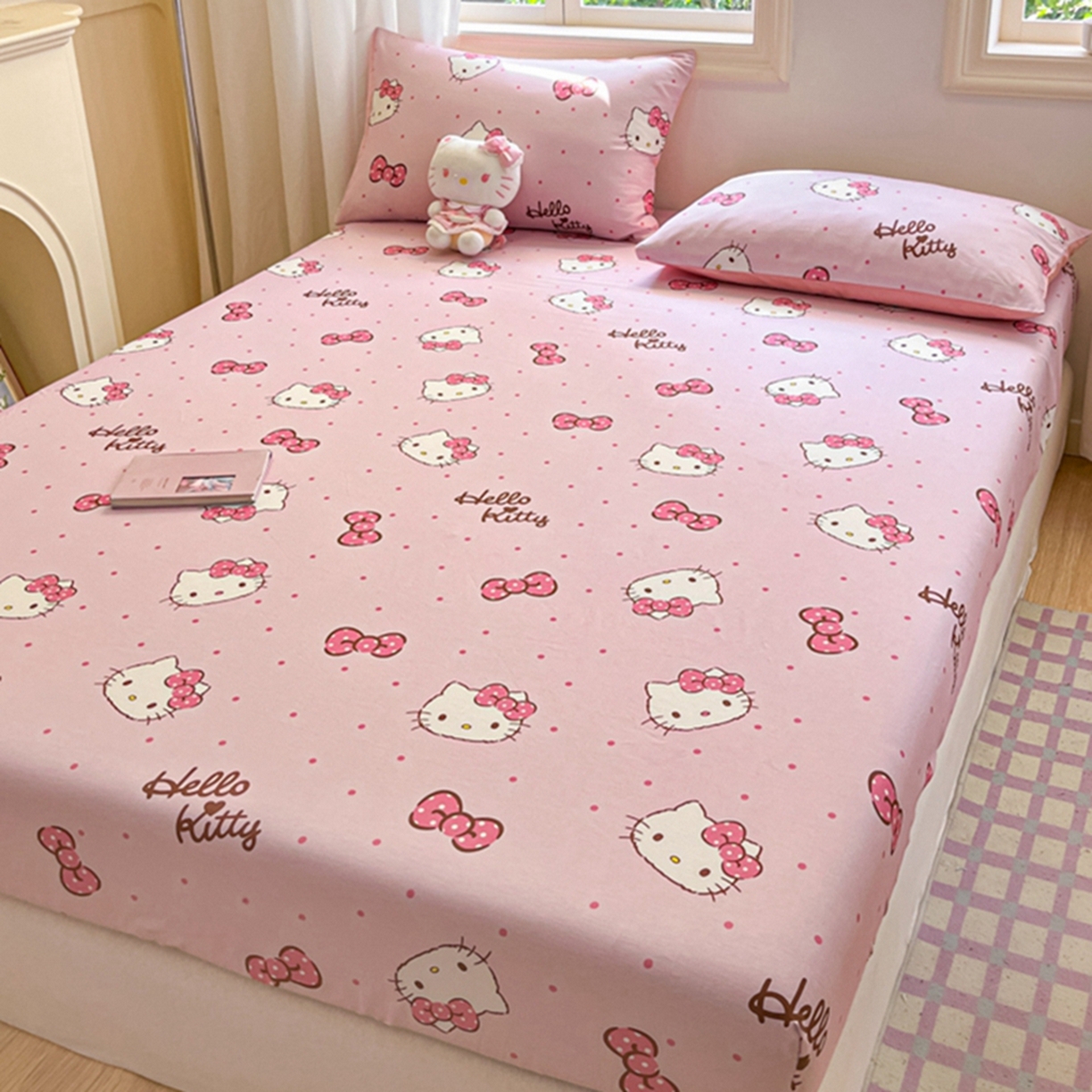 91家纺网 家纺一手货源 找家纺 博雅 2026新款三丽鸥全棉小版印花床笠 粉色蝴蝶结KT