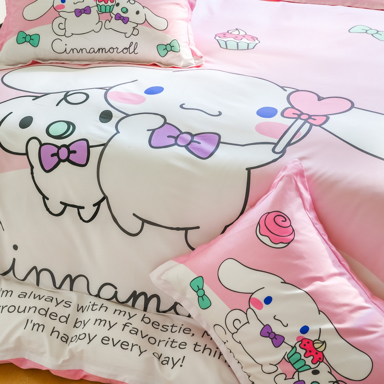 91家纺网 家纺一手货源 找家纺 浩诚 2026新款专版三丽鸥hellokitty库洛米正版授权大版全棉纯棉四件套 爱心甜点