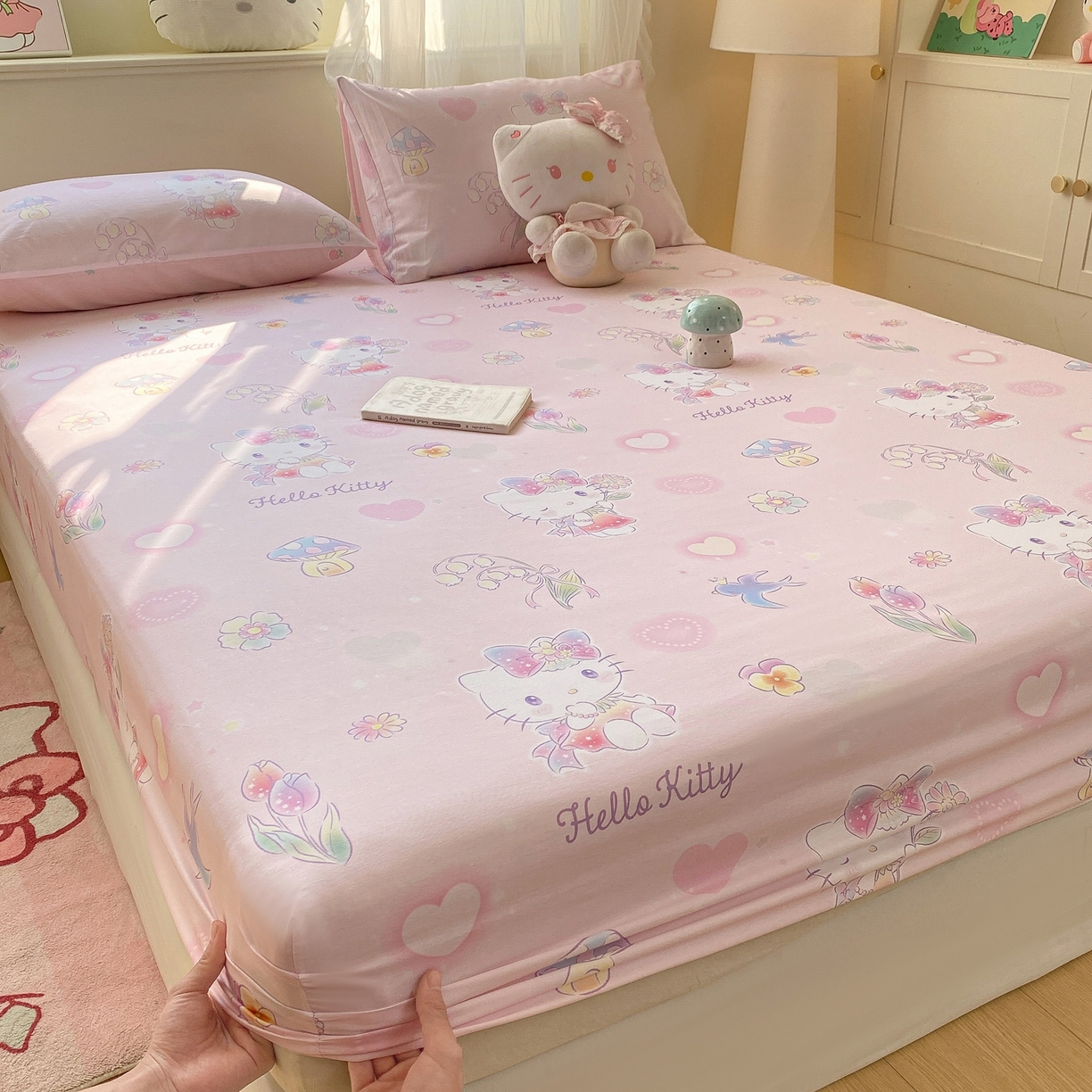 91家纺网 家纺一手货源 找家纺 博雅 2026新款三丽鸥全棉小版印花床笠 花漾kt