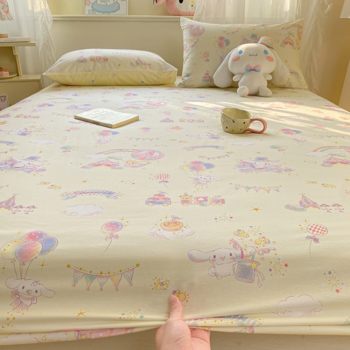 91家纺网 家纺一手货源 找家纺 博雅 2026新款三丽鸥全棉小版印花床笠 梦幻玉桂狗