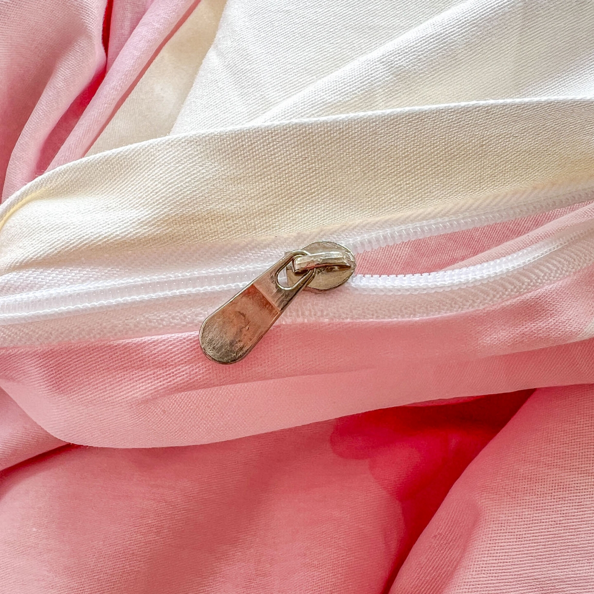 91家纺网 家纺一手货源 找家纺 浩诚 2026新款专版三丽鸥hellokitty库洛米正版授权大版全棉纯棉四件套 美美KT