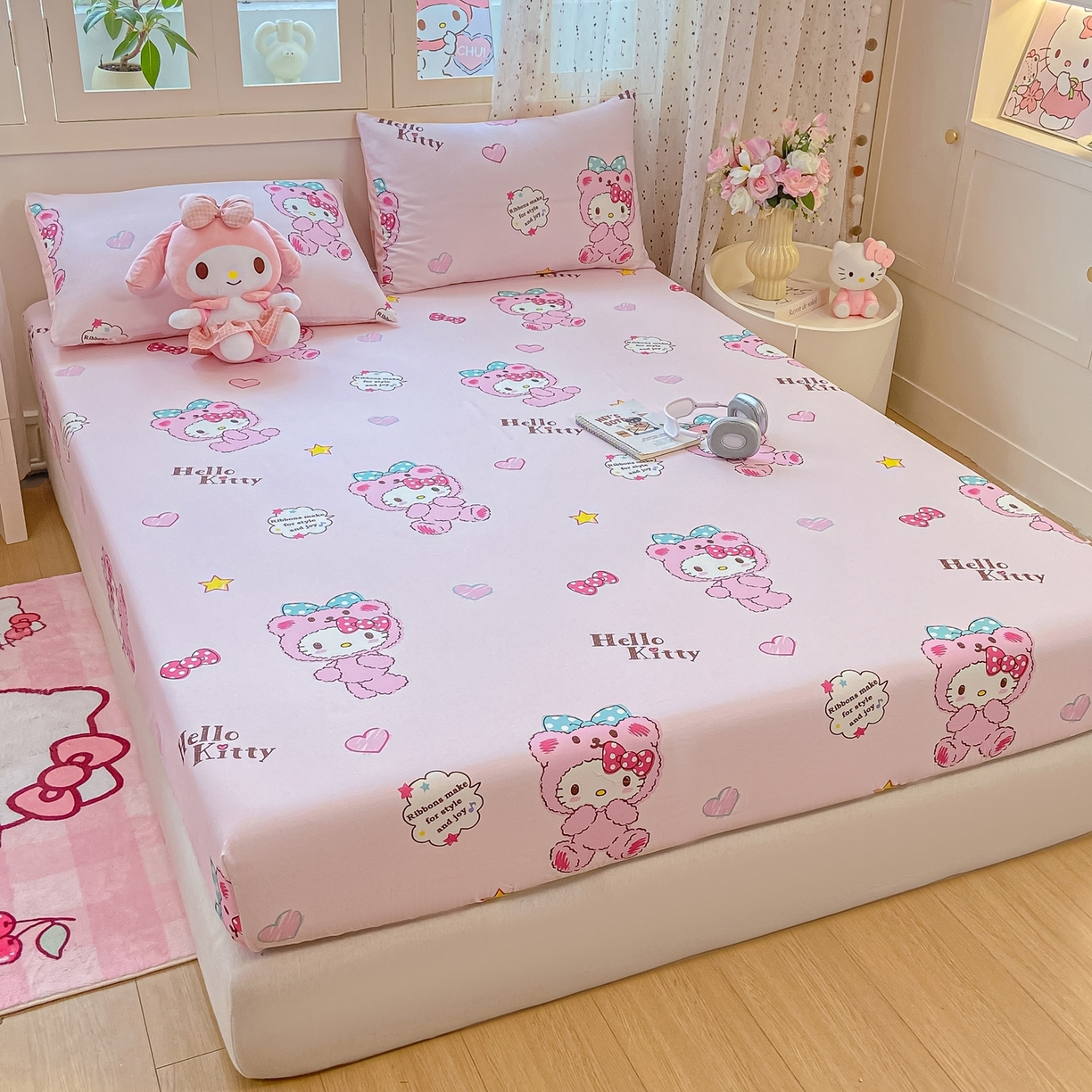 91家纺网 家纺一手货源 找家纺 博雅 2026新款三丽鸥全棉小版印花床笠 腮红KT