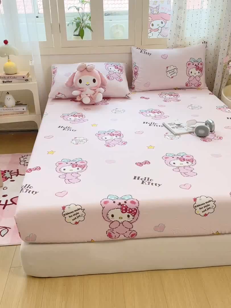 91家纺网 家纺一手货源 找家纺 博雅 2026新款三丽鸥全棉小版印花床笠 腮红KT