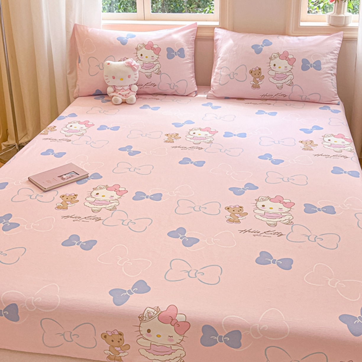 91家纺网 家纺一手货源 找家纺 博雅 2026新款三丽鸥全棉小版印花床笠 玩偶KT