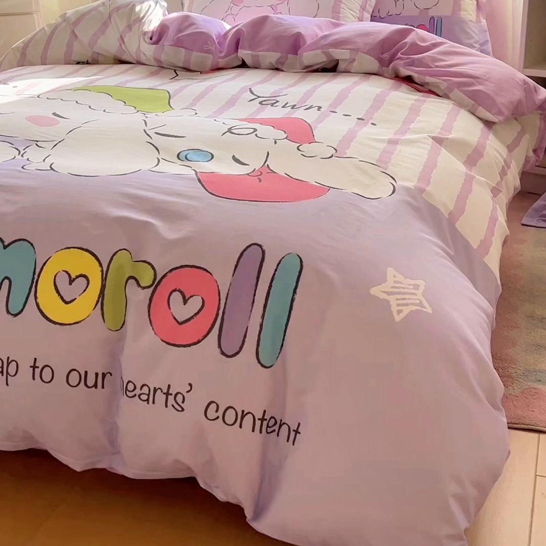 91家纺网 家纺一手货源 找家纺 浩诚 2026新款专版三丽鸥hellokitty库洛米正版授权大版全棉纯棉四件套 条纹玉桂狗