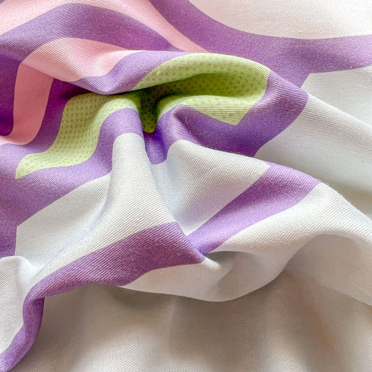 91家纺网 家纺一手货源 找家纺 浩诚 2026新款专版三丽鸥hellokitty库洛米正版授权大版全棉纯棉四件套 旋转玉桂狗