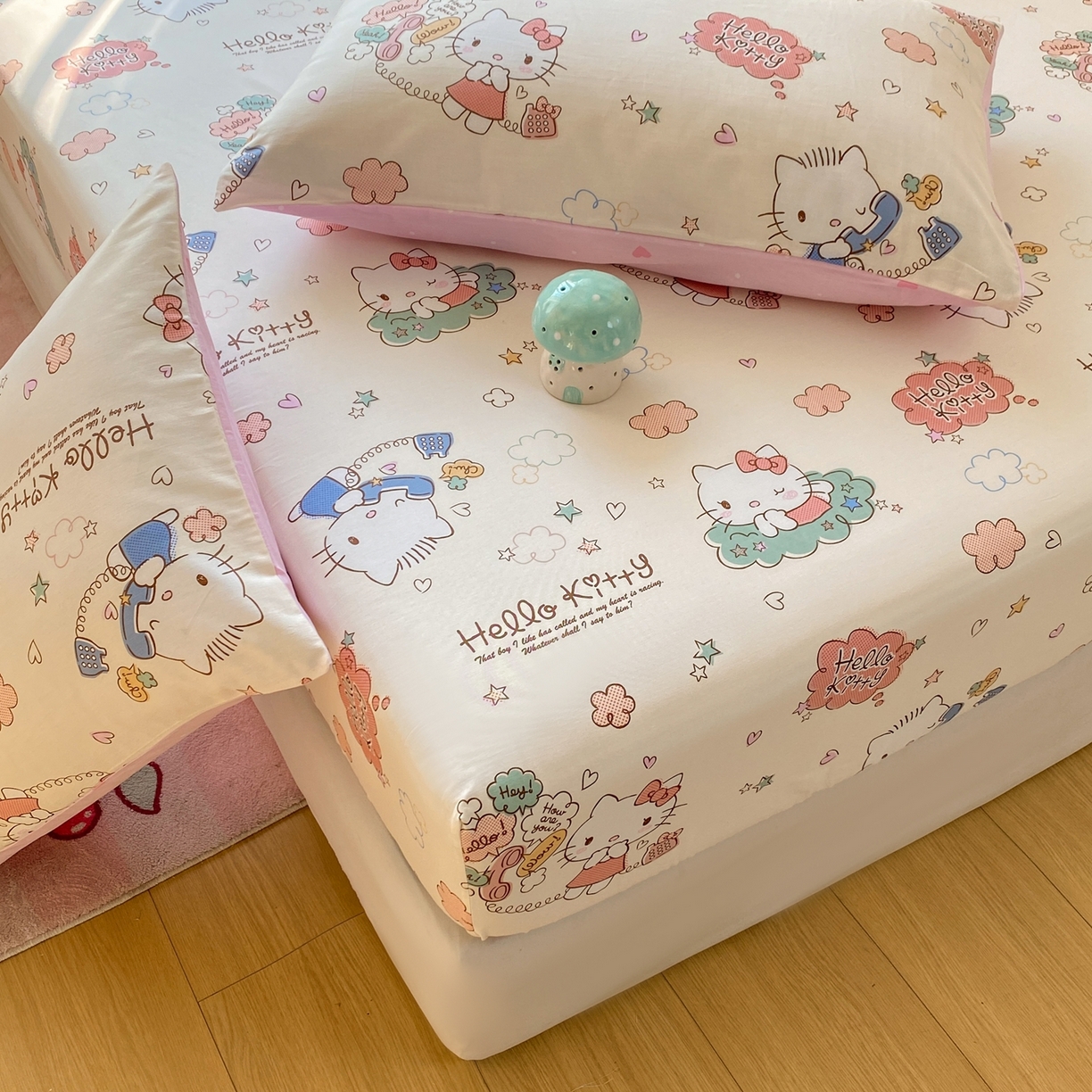 91家纺网 家纺一手货源 找家纺 博雅 2026新款三丽鸥全棉小版印花床笠 幸福kt