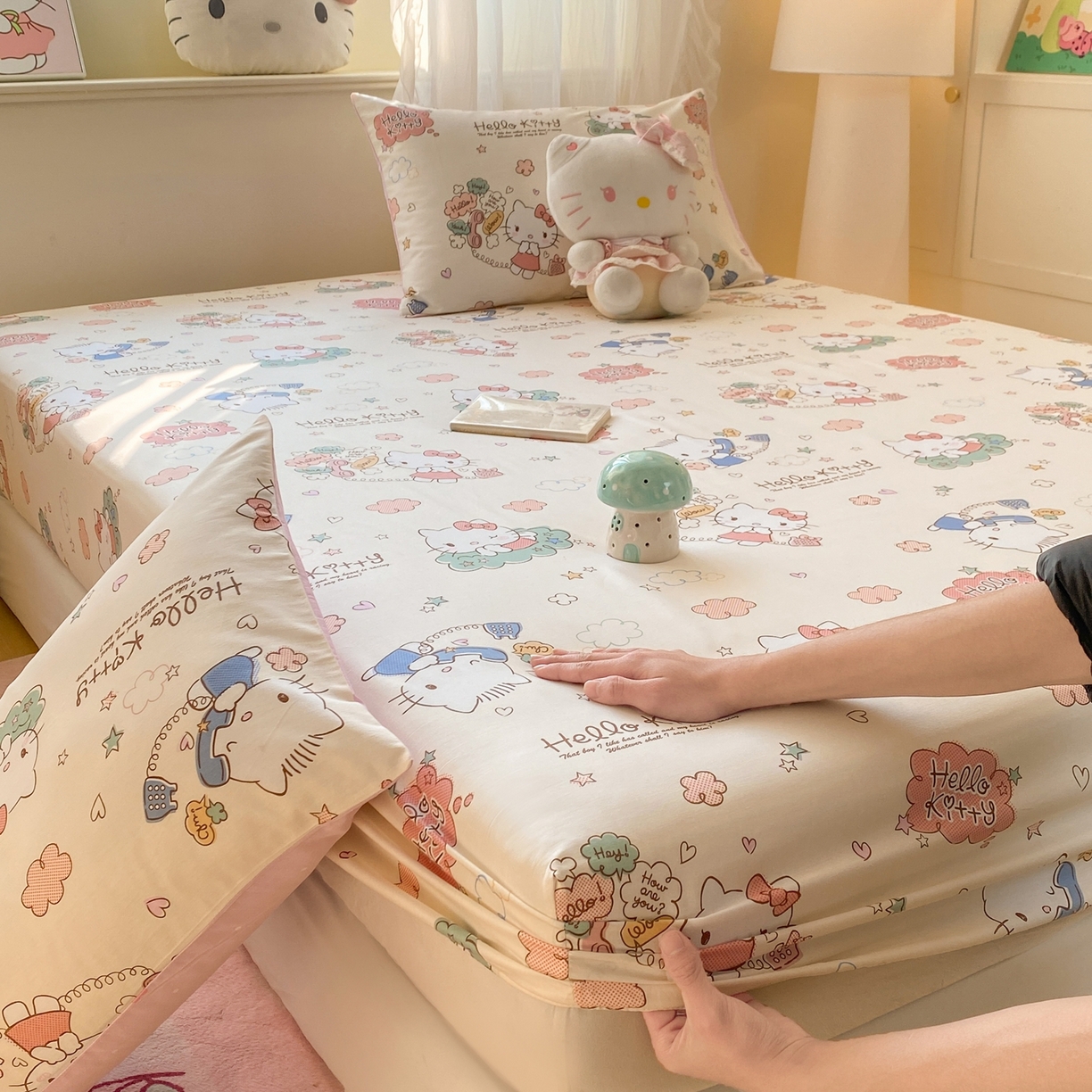 91家纺网 家纺一手货源 找家纺 博雅 2026新款三丽鸥全棉小版印花床笠 幸福kt