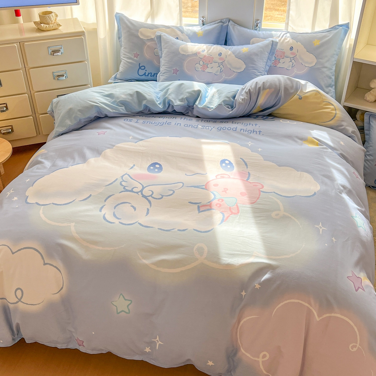 91家纺网 家纺一手货源 找家纺 浩诚 2026新款专版三丽鸥hellokitty库洛米正版授权大版全棉纯棉四件套 云朵玉桂狗