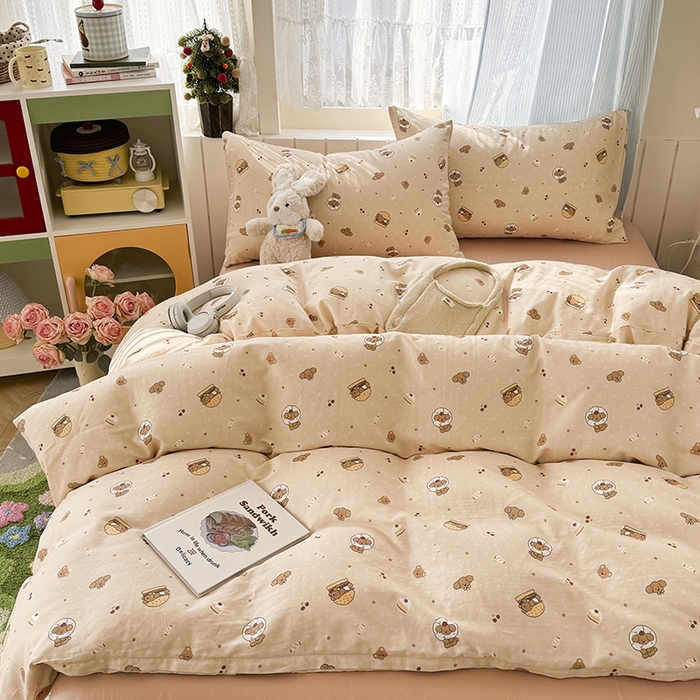 91家纺网 家纺一手货源 找家纺 爱思佳 2026新款全棉纯棉双层纱基款系列四件套 汉堡熊