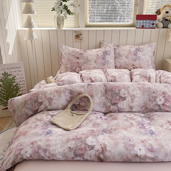 91家纺网 家纺一手货源 找家纺 爱思佳 2026新款全棉纯棉双层纱基款系列四件套 花园里