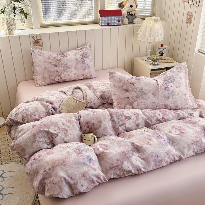 91家纺网 家纺一手货源 找家纺 爱思佳 2026新款全棉纯棉双层纱基款系列四件套 花园里