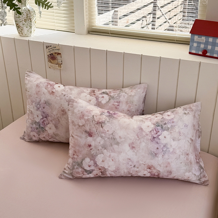 91家纺网 家纺一手货源 找家纺 爱思佳 2026新款全棉纯棉双层纱基款系列四件套 花园里