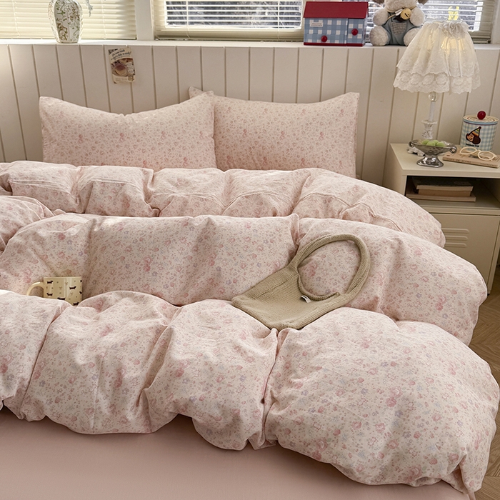 91家纺网 家纺一手货源 找家纺 爱思佳 2026新款全棉纯棉双层纱基款系列四件套 沐雨花朝