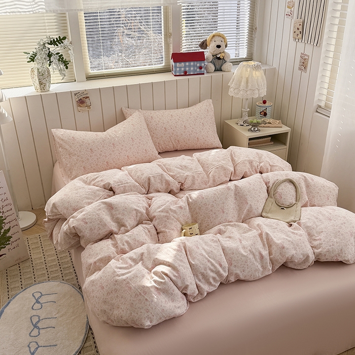 91家纺网 家纺一手货源 找家纺 爱思佳 2026新款全棉纯棉双层纱基款系列四件套 沐雨花朝