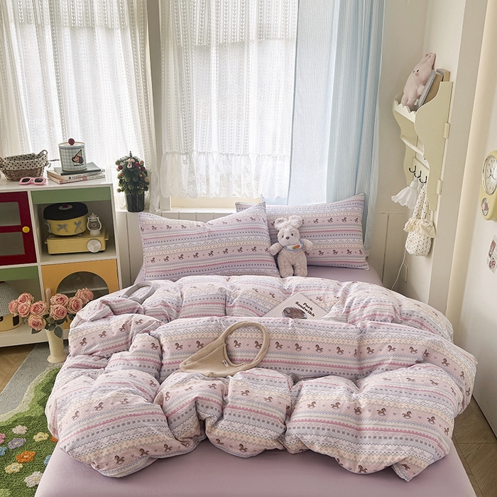 91家纺网 家纺一手货源 找家纺 爱思佳 2026新款全棉纯棉双层纱基款系列四件套 千禧马