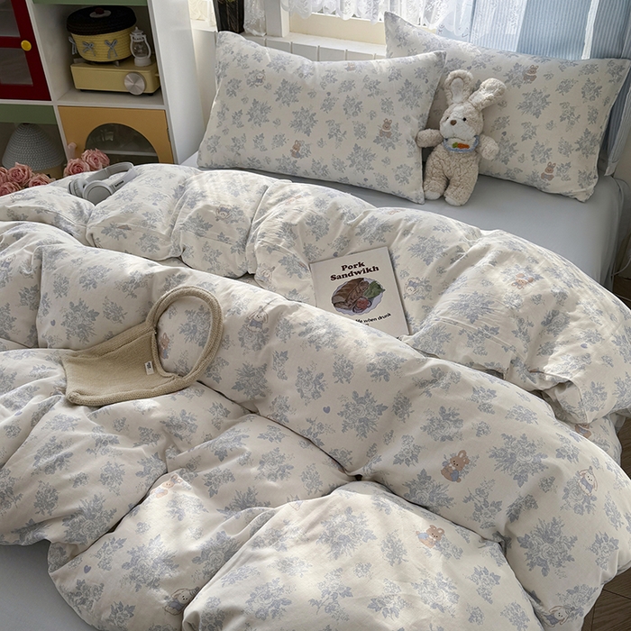 91家纺网 家纺一手货源 找家纺 爱思佳 2026新款全棉纯棉双层纱基款系列四件套 兔儿森灵