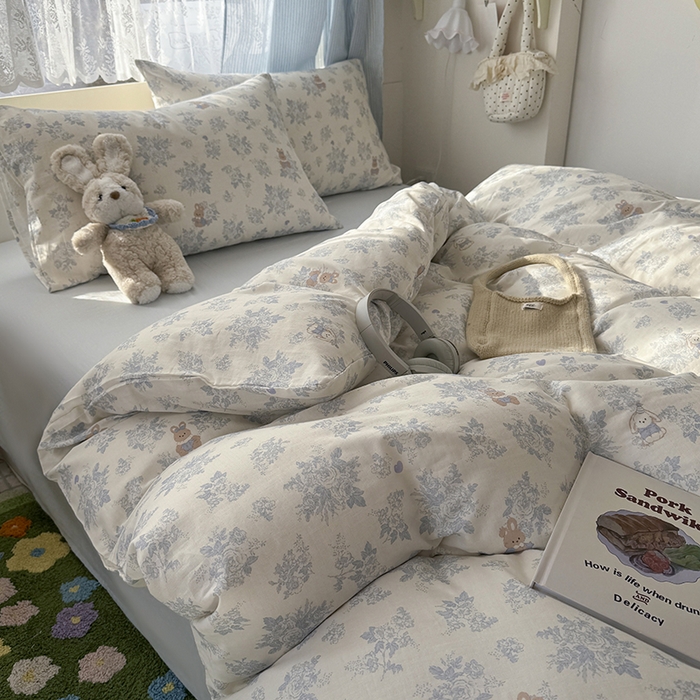 91家纺网 家纺一手货源 找家纺 爱思佳 2026新款全棉纯棉双层纱基款系列四件套 兔儿森灵