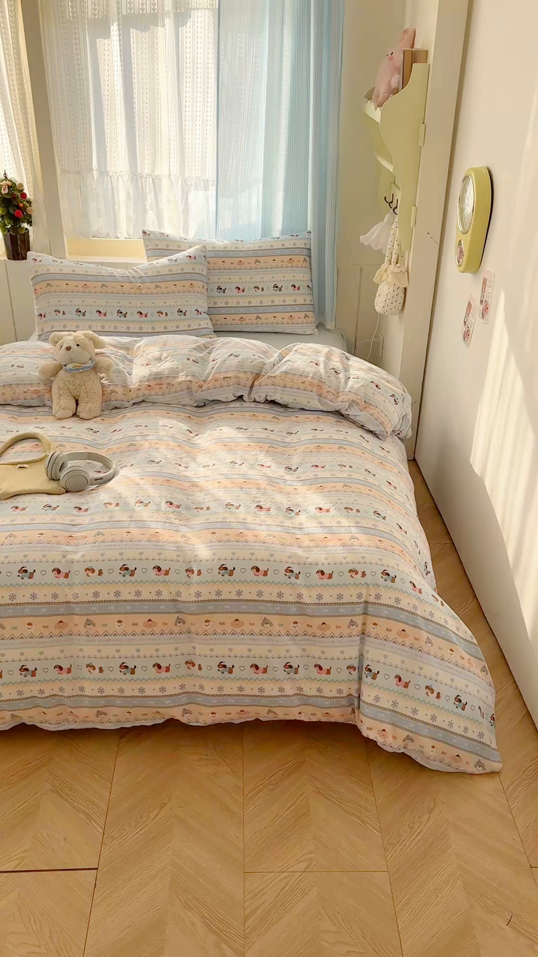 91家纺网 家纺一手货源 找家纺 爱思佳 2026新款全棉纯棉双层纱基款系列四件套 雪花狗