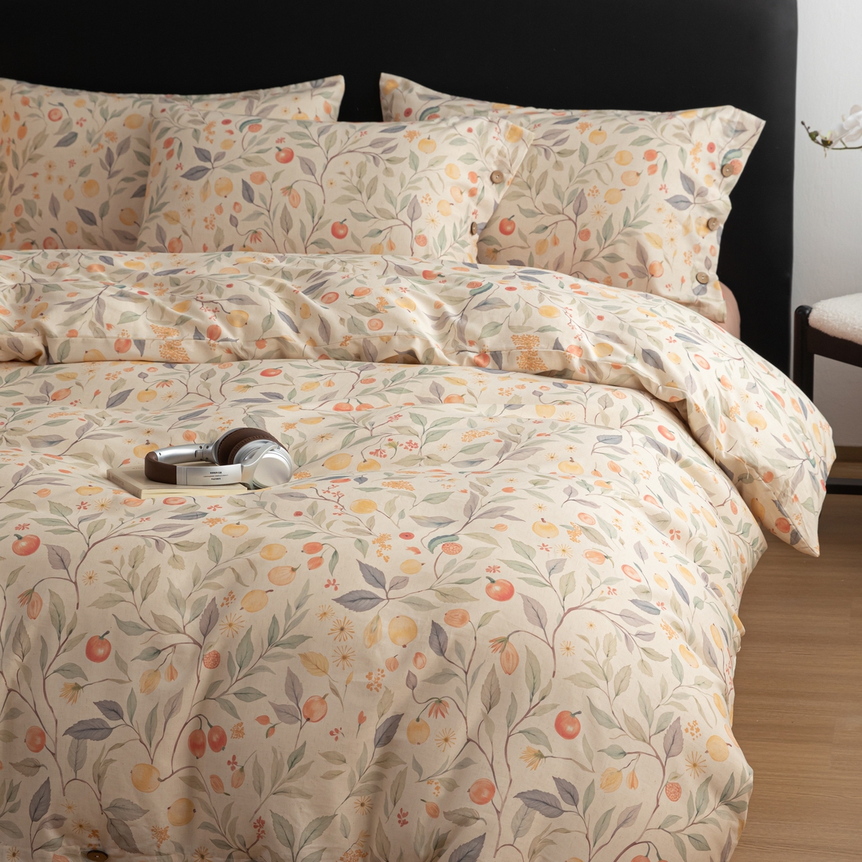 91家纺网 家纺一手货源 找家纺 女子家纺 2026新款棉麻纽扣款四件套 果韵满枝