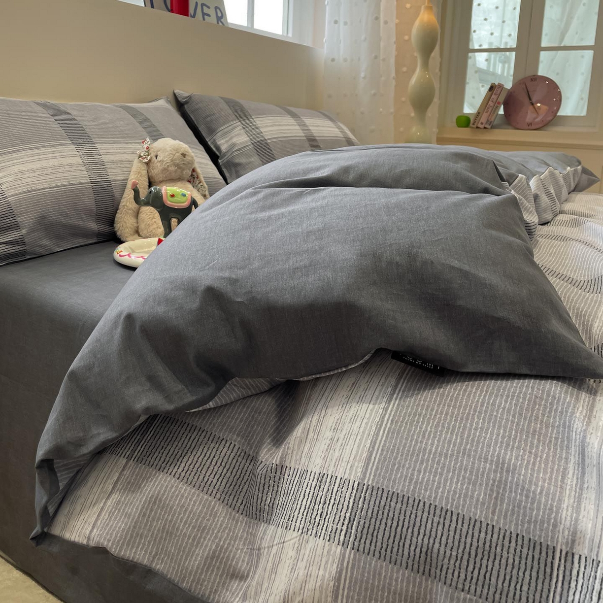 91家纺网 家纺一手货源 找家纺 涵宸家纺 2026新款全棉印花四件套-良品-场景一 洛卡