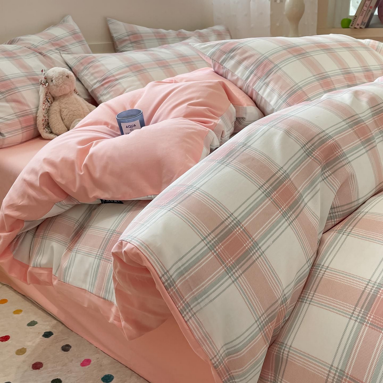 91家纺网 家纺一手货源 找家纺 涵宸家纺 2026新款全棉印花四件套-良品-场景一 莫妮粉