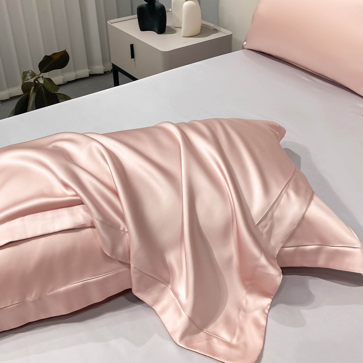 91家纺网 家纺一手货源 找家纺 涵宸家纺 2026新款兰精3M天丝纯色四件套 蜜桃粉+大地灰