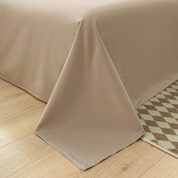 91家纺网 家纺一手货源 找家纺 涵宸家纺 2026新款全棉印花四件套-良品-场景一 亚瑟