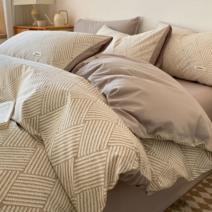 91家纺网 家纺一手货源 找家纺 涵宸家纺 2026新款全棉印花四件套-良品-场景一 亚瑟