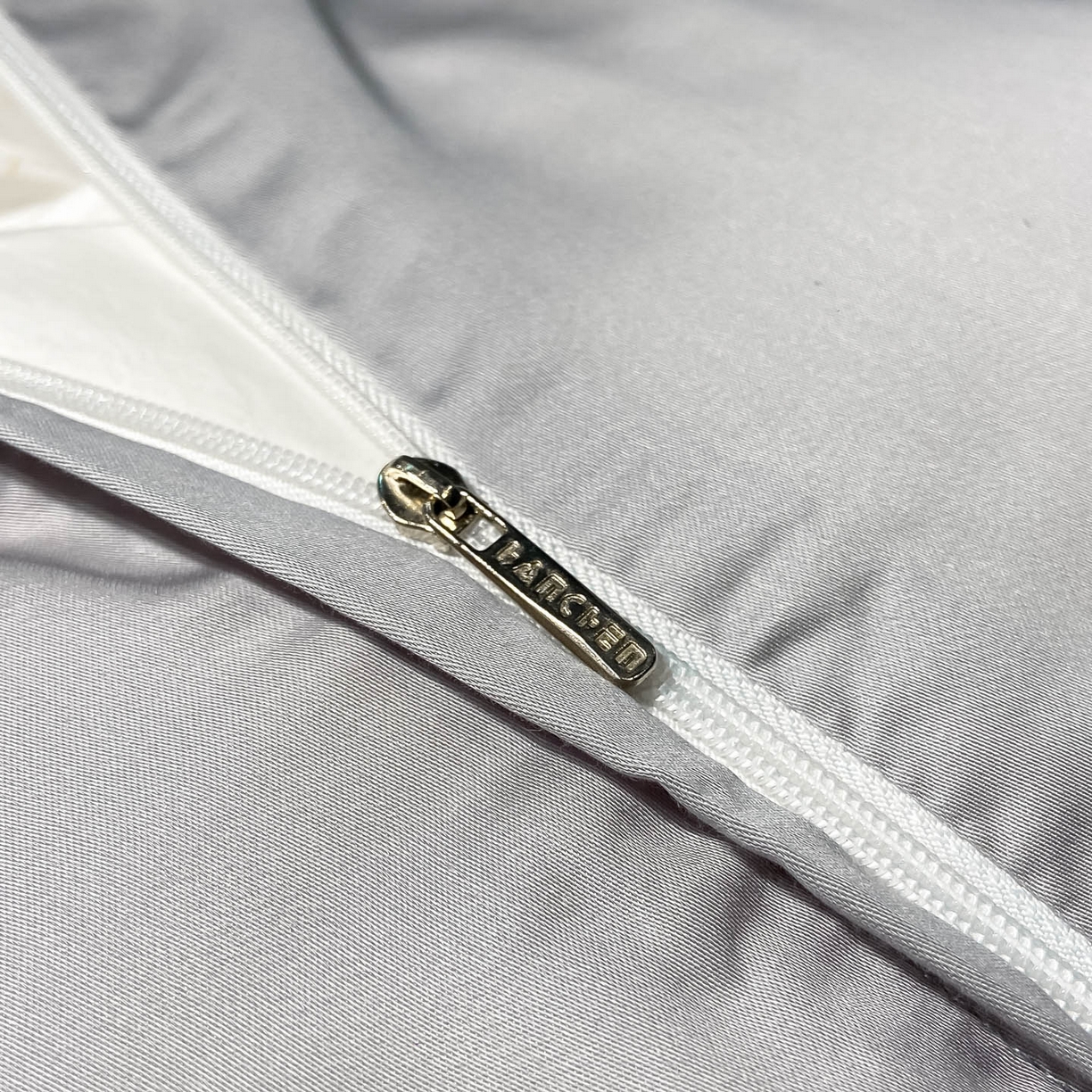 91家纺网 家纺一手货源 找家纺 涵宸家纺 2026新款兰精3M天丝纯色四件套 深海蓝+大地灰