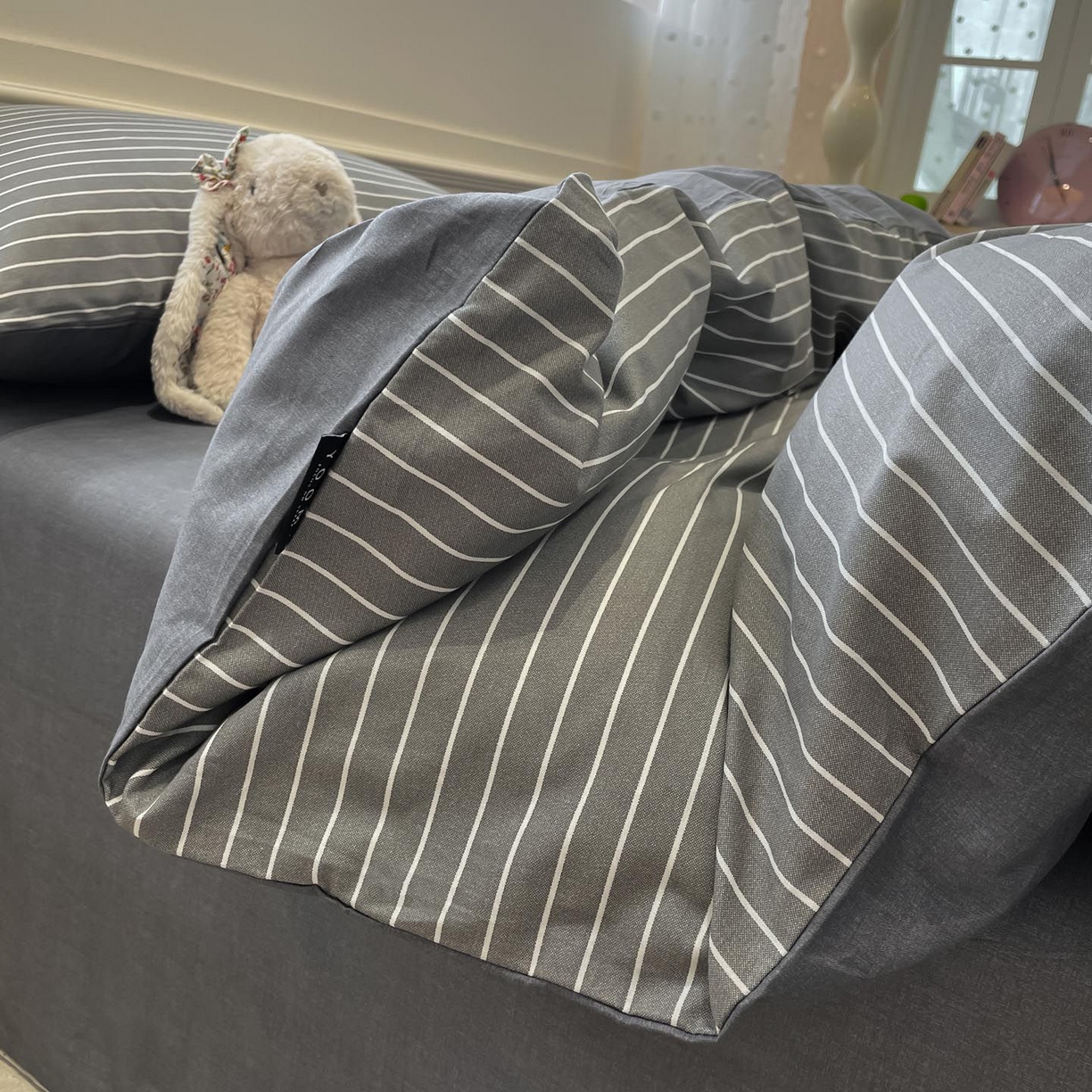 91家纺网 家纺一手货源 找家纺 涵宸家纺 2026新款全棉印花四件套-良品-场景一 英伦-深灰