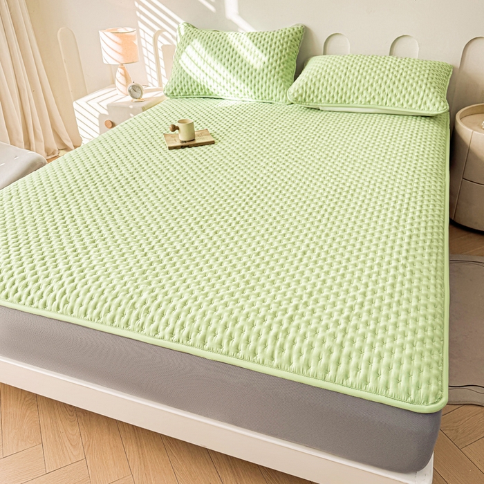 91家纺网 家纺一手货源 找家纺 予梦家纺 2026新款蚕丝夹棉床笠 布兰德-草绿