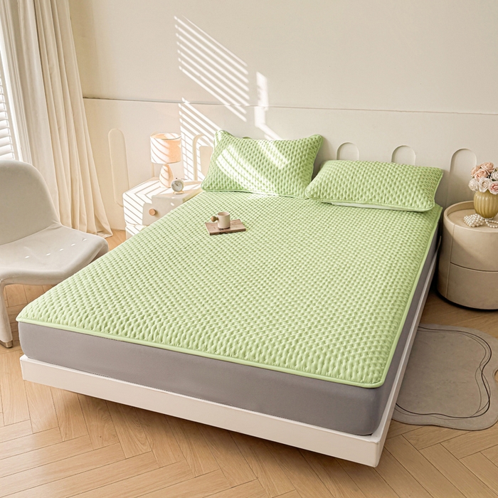 91家纺网 家纺一手货源 找家纺 予梦家纺 2026新款蚕丝夹棉床笠 布兰德-草绿