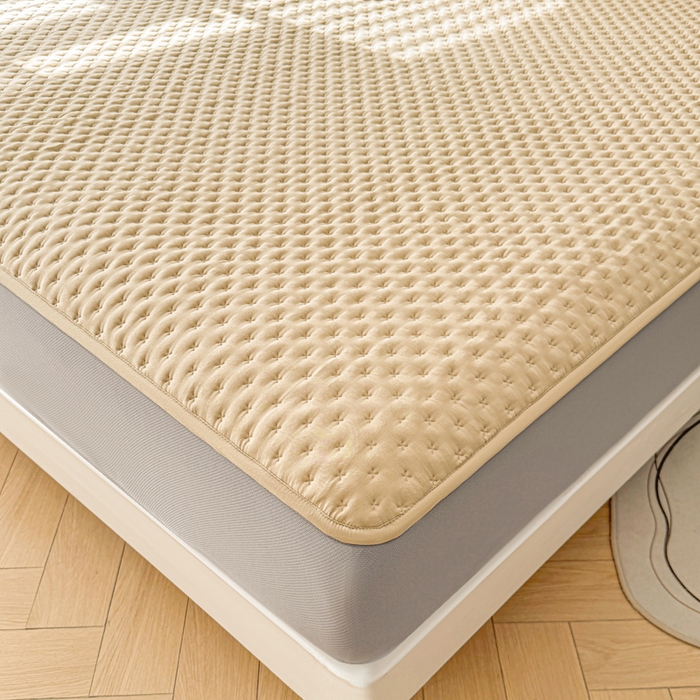 91家纺网 家纺一手货源 找家纺 予梦家纺 2026新款蚕丝夹棉床笠 布兰德-卡其