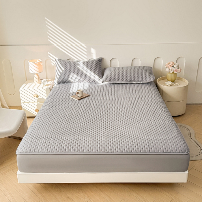 91家纺网 家纺一手货源 找家纺 予梦家纺 2026新款蚕丝夹棉床笠 布兰德-浅灰