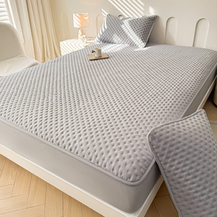 91家纺网 家纺一手货源 找家纺 予梦家纺 2026新款蚕丝夹棉床笠 布兰德-浅灰