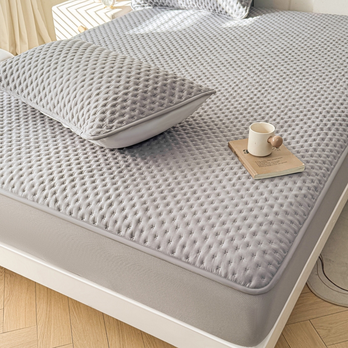 91家纺网 家纺一手货源 找家纺 予梦家纺 2026新款蚕丝夹棉床笠 布兰德-浅灰