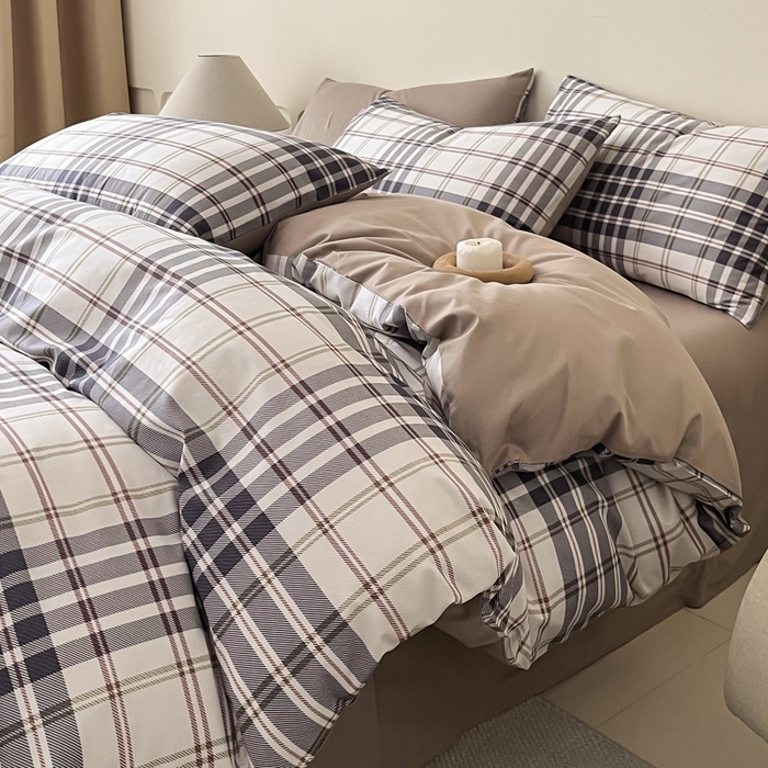 91家纺网 家纺一手货源 找家纺 涵宸家纺 2026新款全棉印花四件套-良品-场景二 琥珀